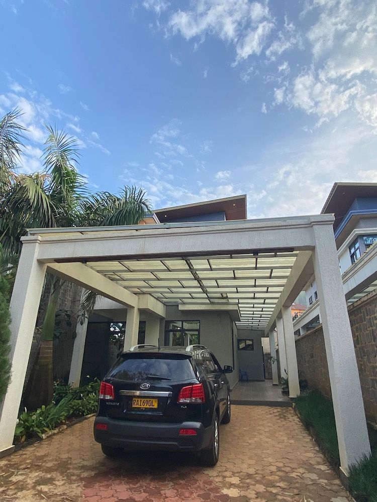 KIGALI QUEENS HOME AND APRTMENTS