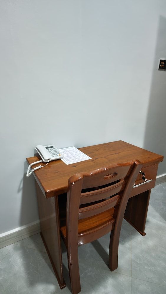 Lavender Lodge - Dodoma Luxury Double Room, Courtyard View 14