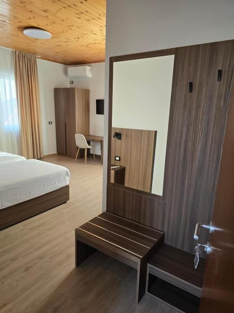 Hotel Aleks Comfort Double or Twin Room 4