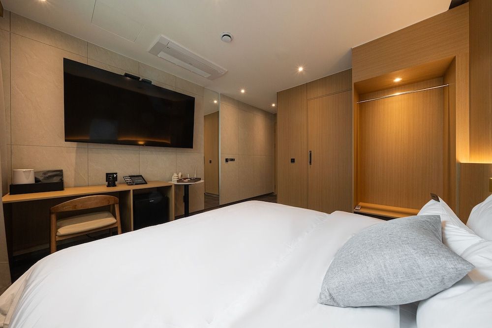 Incheon Brown-Dot Hotel Standard Double Room 5