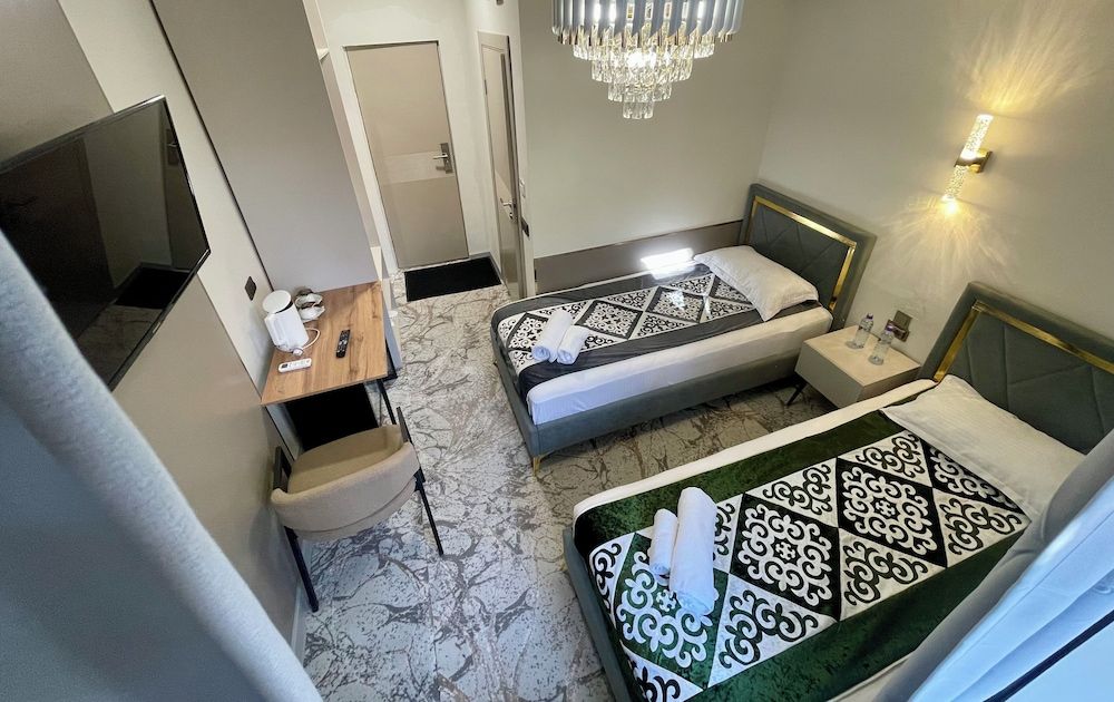 Naya Hotel Twin Room 5