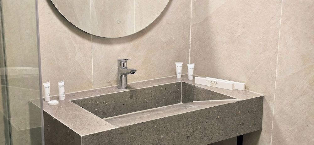 Naya Hotel Double Room, City View 31