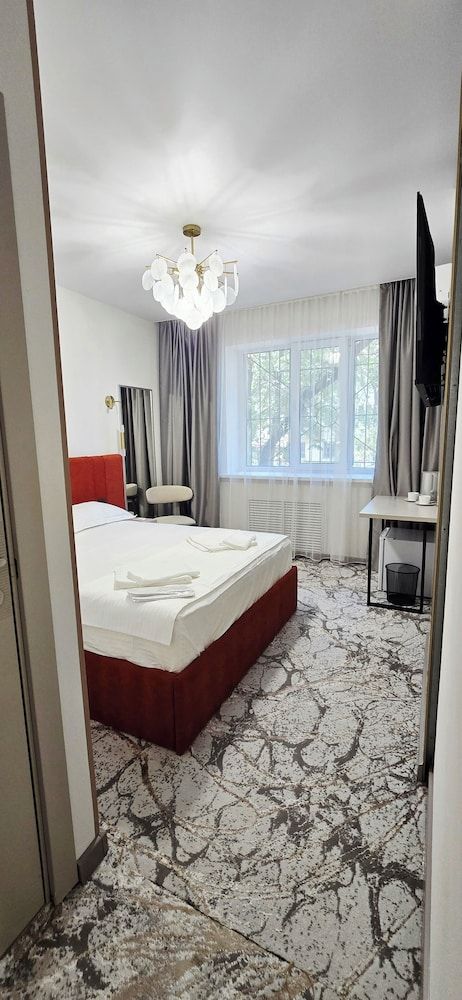 Naya Hotel Double Room, City View 4