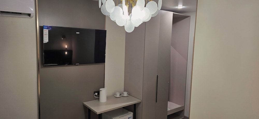 Naya Hotel Double Room, City View 25