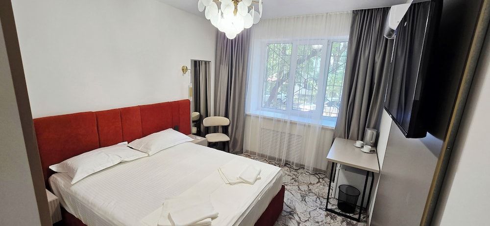 Naya Hotel Double Room, City View 6