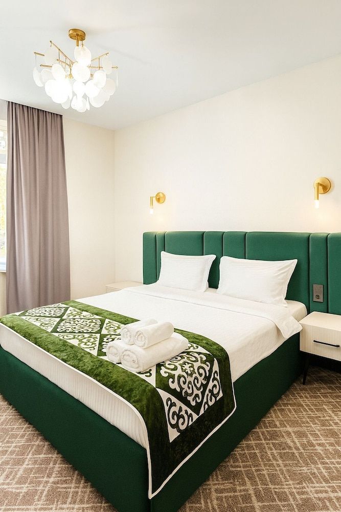 Naya Hotel Double Room, City View 12