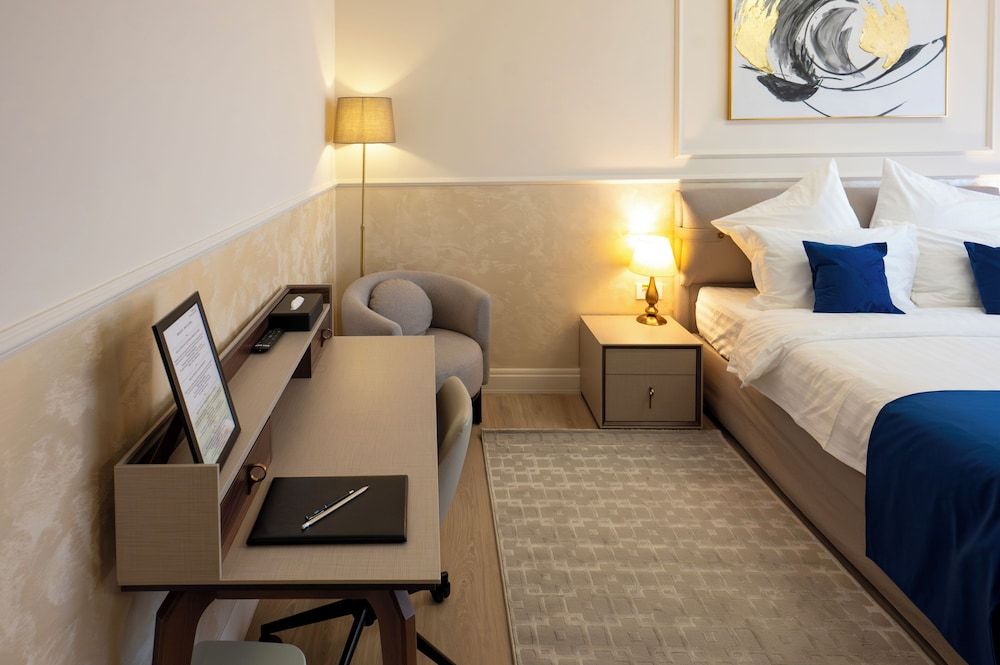 Le Blanc Cotroceni hotel Standard Double Room, River View 9