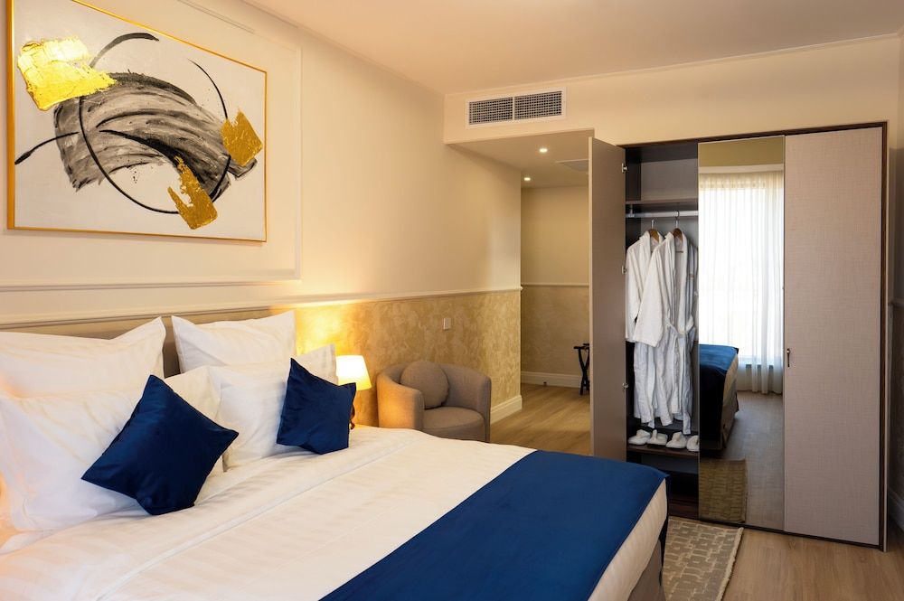 Le Blanc Cotroceni hotel Standard Double Room, River View 2