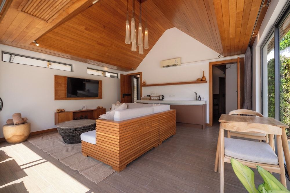 Zaya Beach Club & Resort Deluxe Villa 6