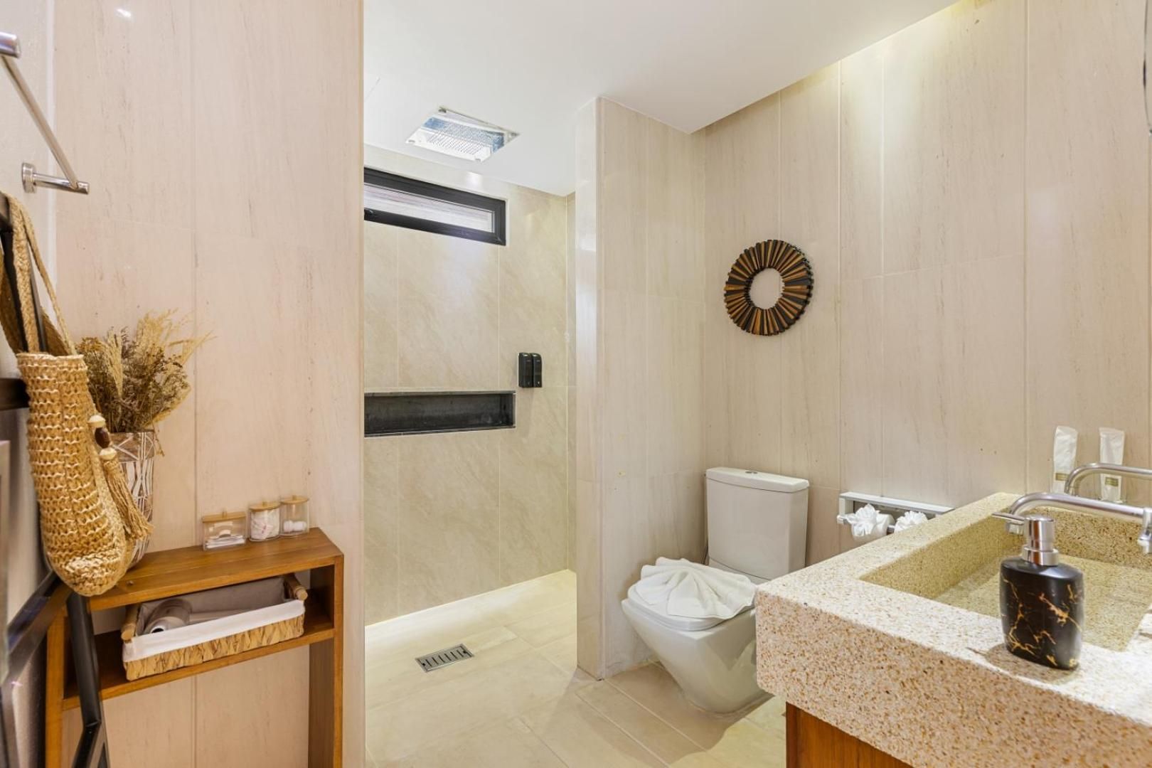 Zaya Beach Club & Resort Superior King Room 3