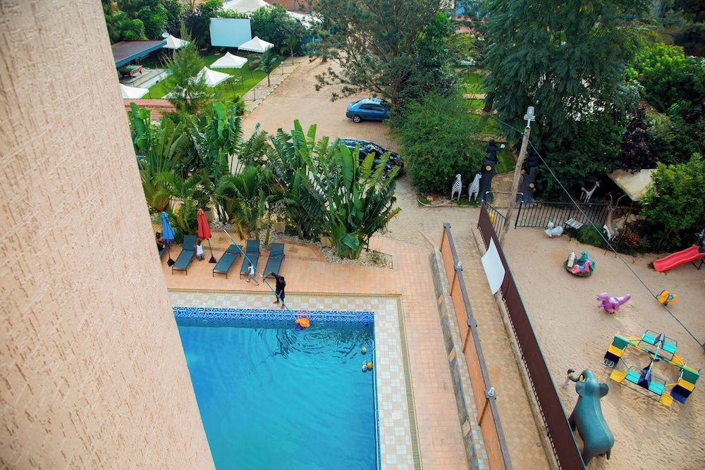 Novaland Hotel Rw Comfort Double Room, Balcony, City View 2