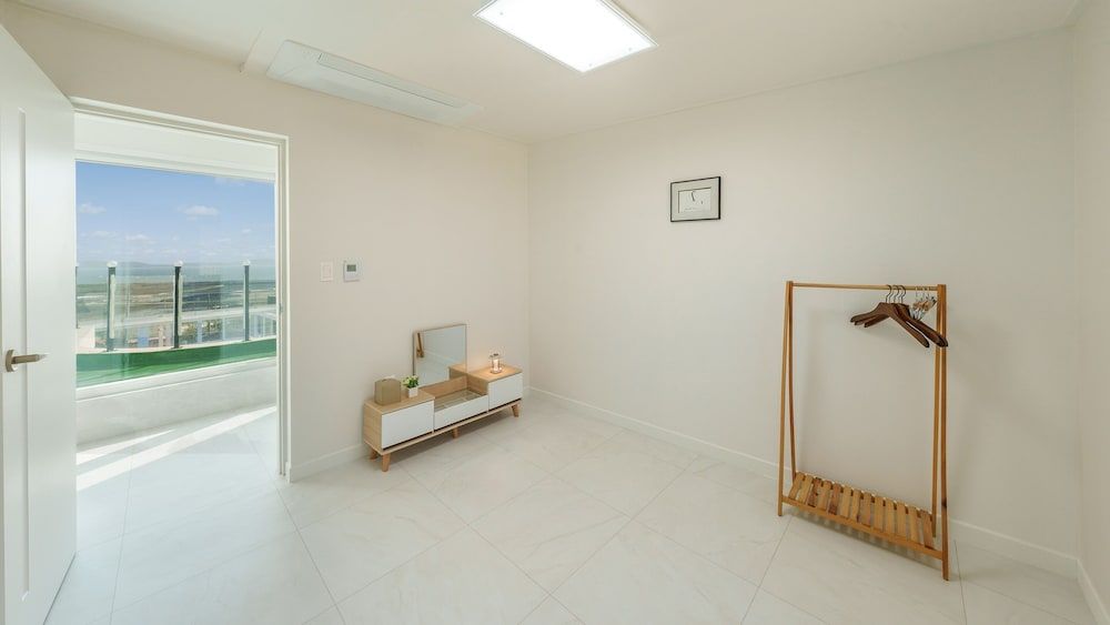 Ganghwa Mani Stay Pension Basic Room, 4 Bedrooms (Mani Stay(Sunset /Ocean View /Pool)) 17