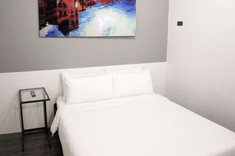 mySTAY BGC North Executive Queen Room