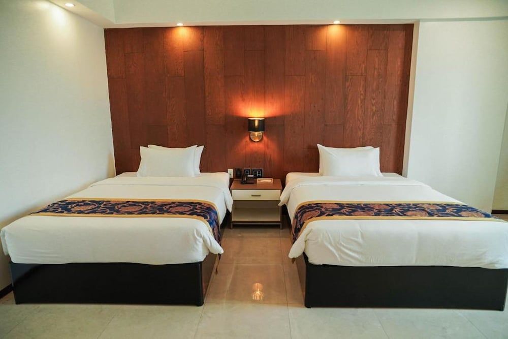 Dancenter Luxury Retreat Angeles City Deluxe Twin Room
