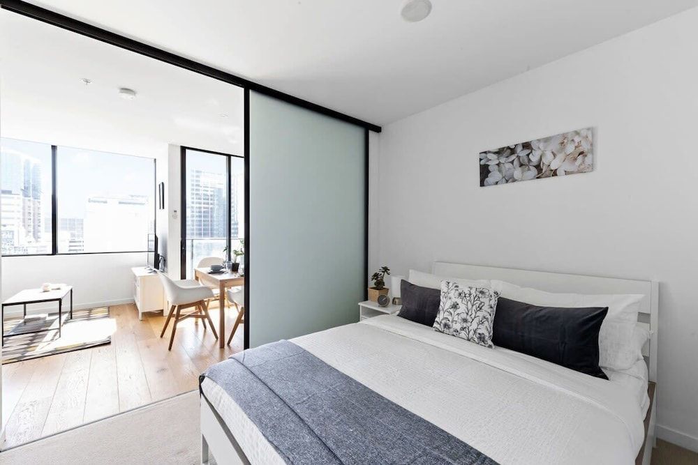 Spacious Southern Cross Stay, Cozy & Central Home Apartment (1 Bedroom)