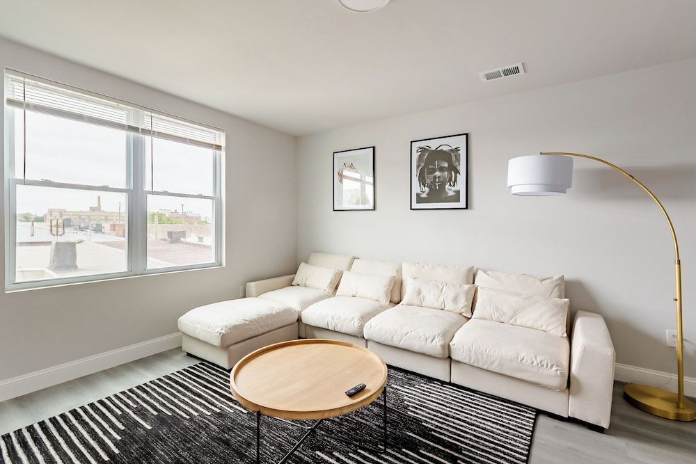 Chic & Cozy Philly Stay in City Center Apartment, 3 Bedrooms 9