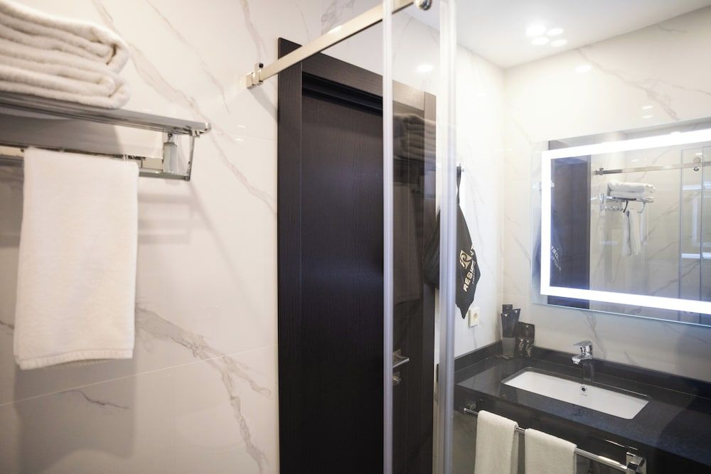 Resident Hotel Gogol Family Room 5