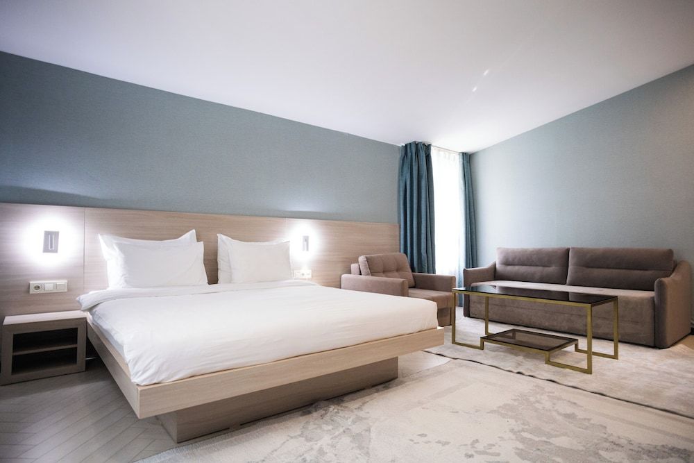 Resident Hotel Gogol Family Room