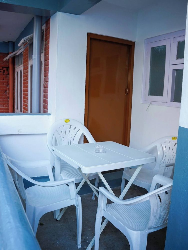 Everest Apartment 2bhk Thamel 5 min Walk 2nd Floor Apartment, 2 Bedrooms, Smoking, Balcony 20