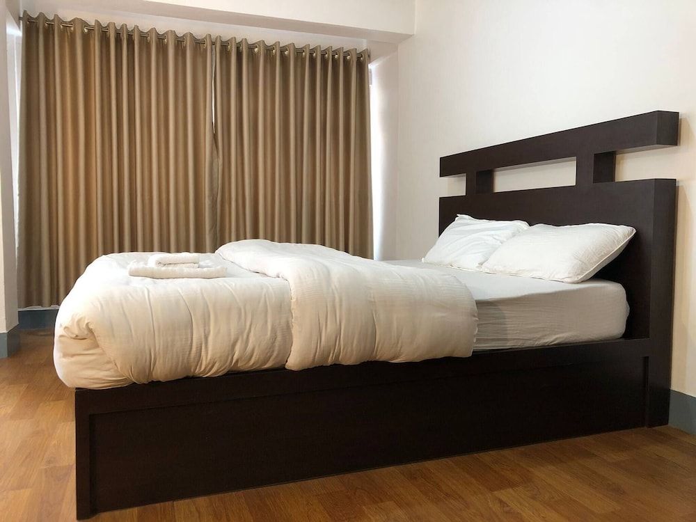 Everest Apartment 2bhk Thamel 5 min Walk 2nd Floor Apartment, 2 Bedrooms, Smoking, Balcony 3