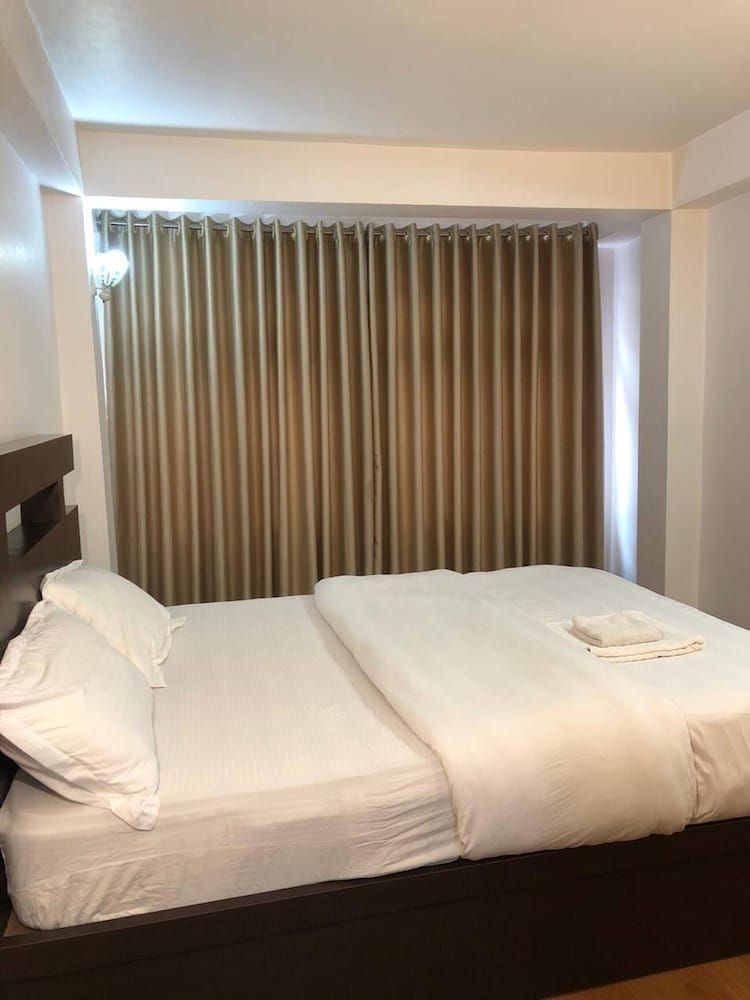 Everest Apartment 2bhk Thamel 5 min Walk 2nd Floor Apartment, 2 Bedrooms, Smoking, Balcony 9