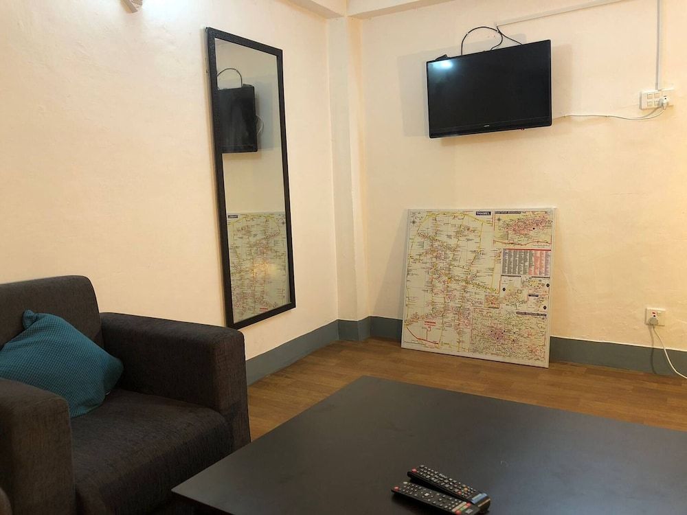 Everest Apartment 2bhk Thamel 5 min Walk 2nd Floor Apartment, 2 Bedrooms, Smoking, Balcony 32