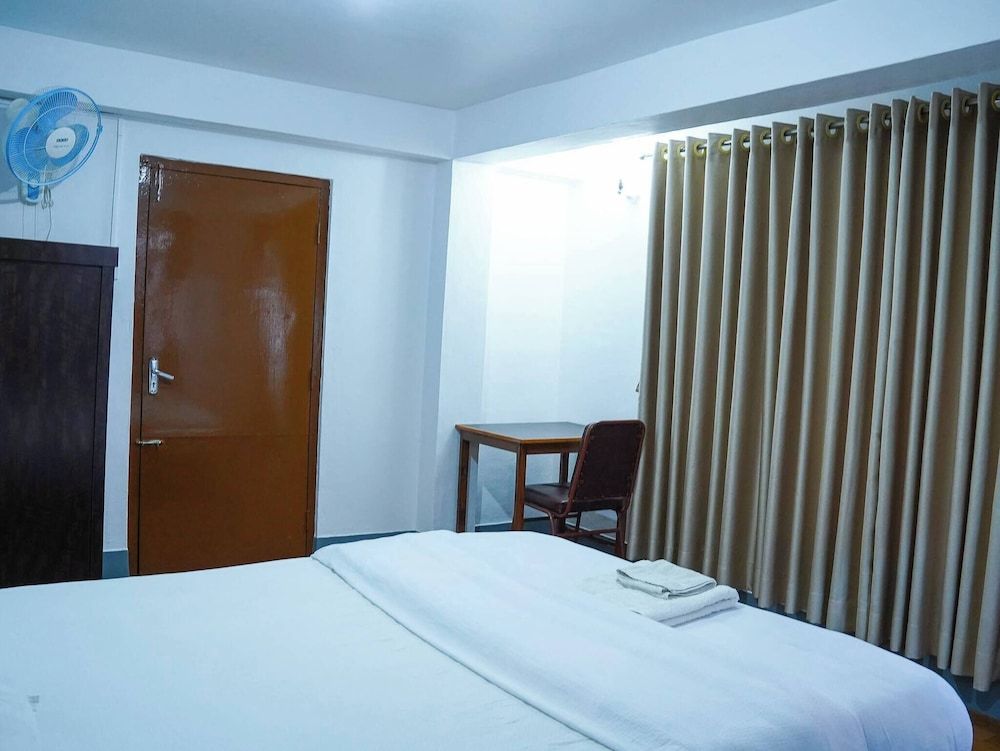 Everest Apartment 2bhk Thamel 5 min Walk 2nd Floor Apartment, 2 Bedrooms, Smoking, Balcony 13