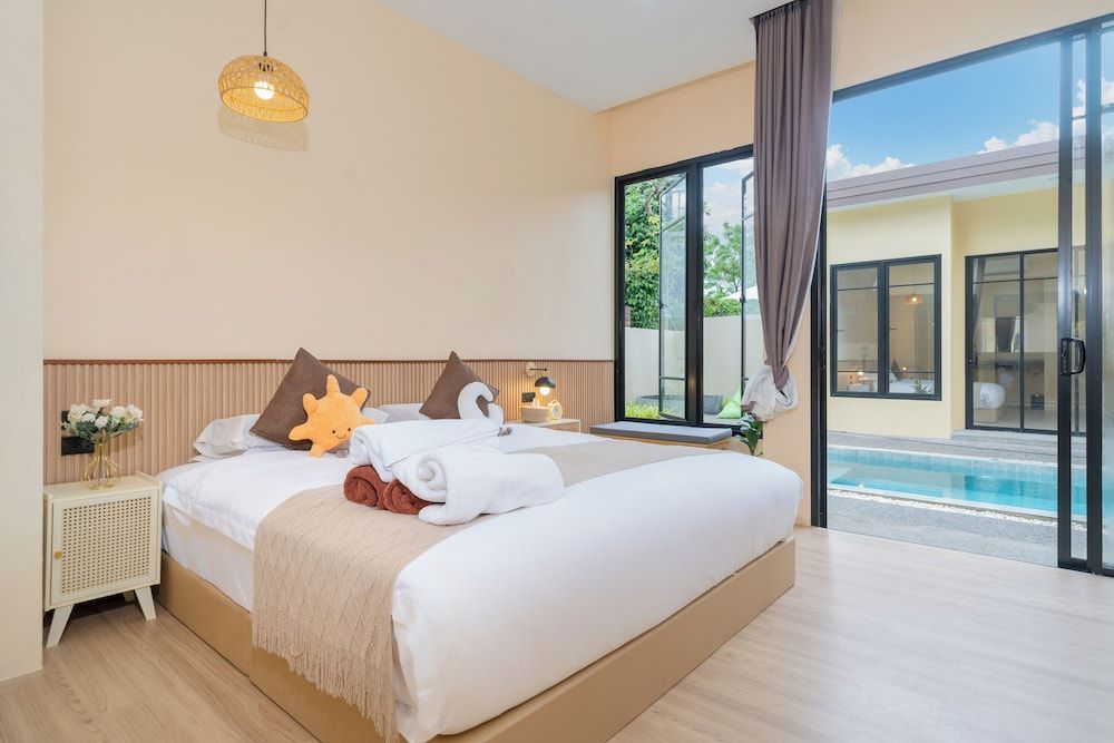 Amaleena Pool Access Deluxe Suite, Pool View