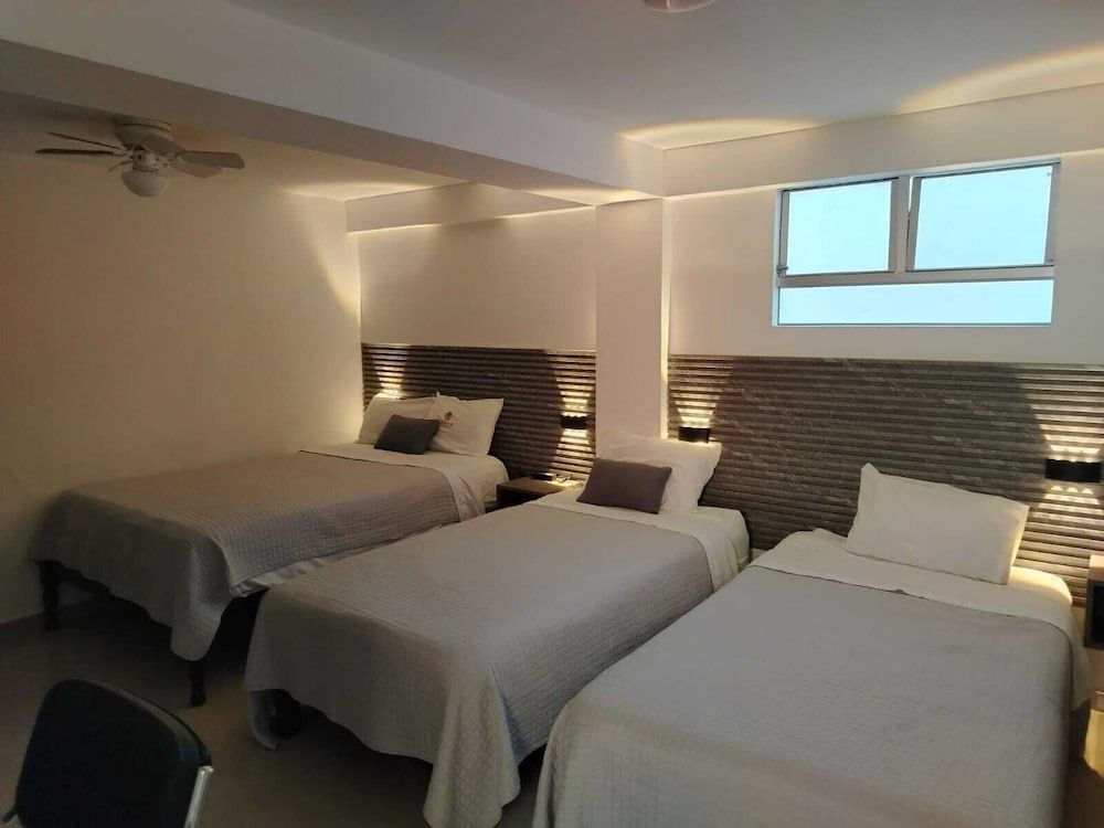 Hostal Mirador Triple Room, 3 Twin Beds, Private Bathroom 3