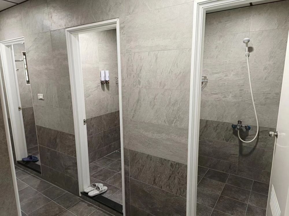 North Coast Hostel Economy Double Room