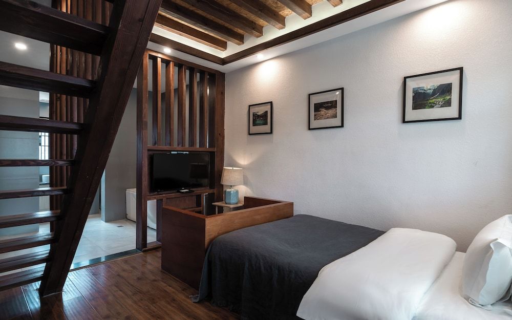 Lijing Gemmer Hotel Superior Duplex, Balcony, Mountain View 5