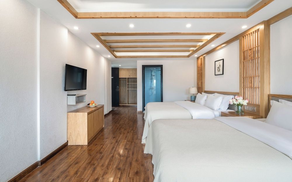 Lijing Gemmer Hotel Comfort Triple Room, Courtyard View 2