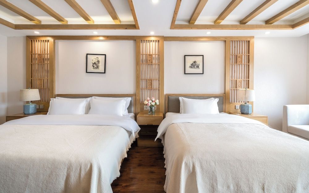 Lijing Gemmer Hotel Comfort Triple Room, Courtyard View 4