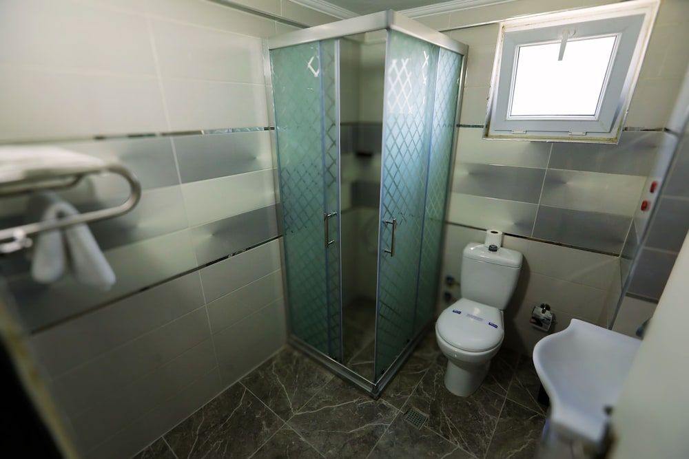 Ephesus Nobel Otel Comfort Triple Room, Balcony, City View 5