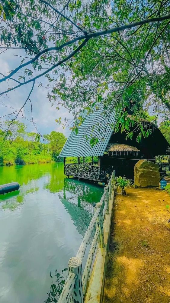 Stone Carving Resort