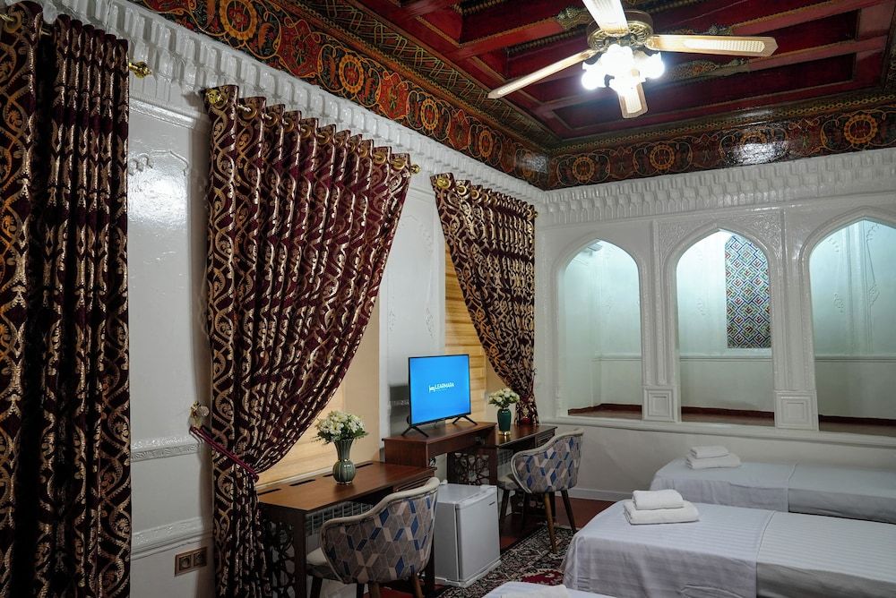 Learmara Guest House Classic Triple Room 9