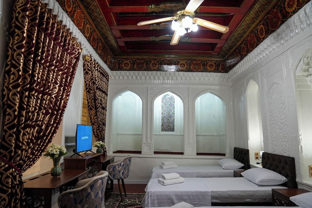 Learmara Guest House Classic Triple Room 10