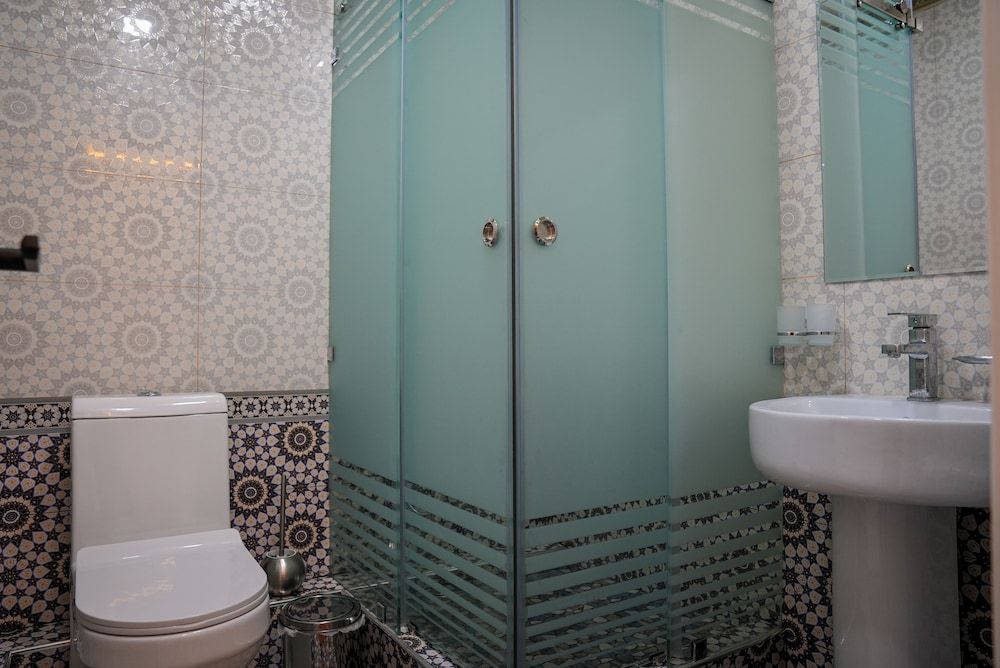 Learmara Guest House Comfort Double Room, Courtyard View 3