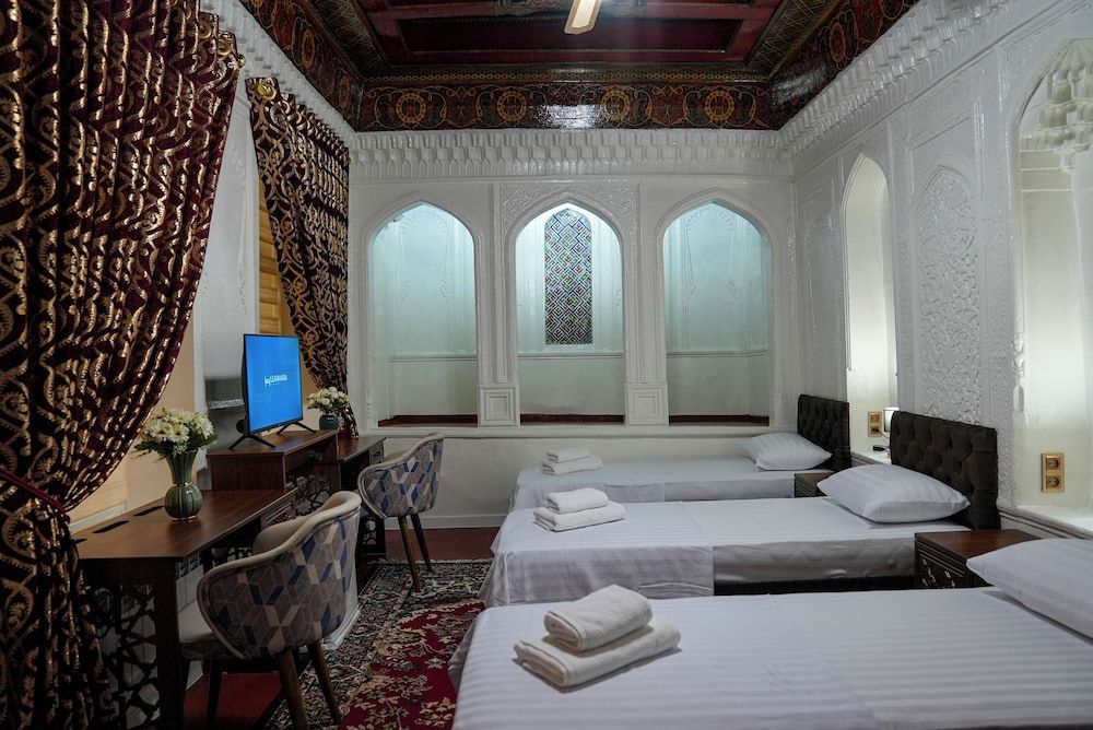 Learmara Guest House Classic Triple Room 3