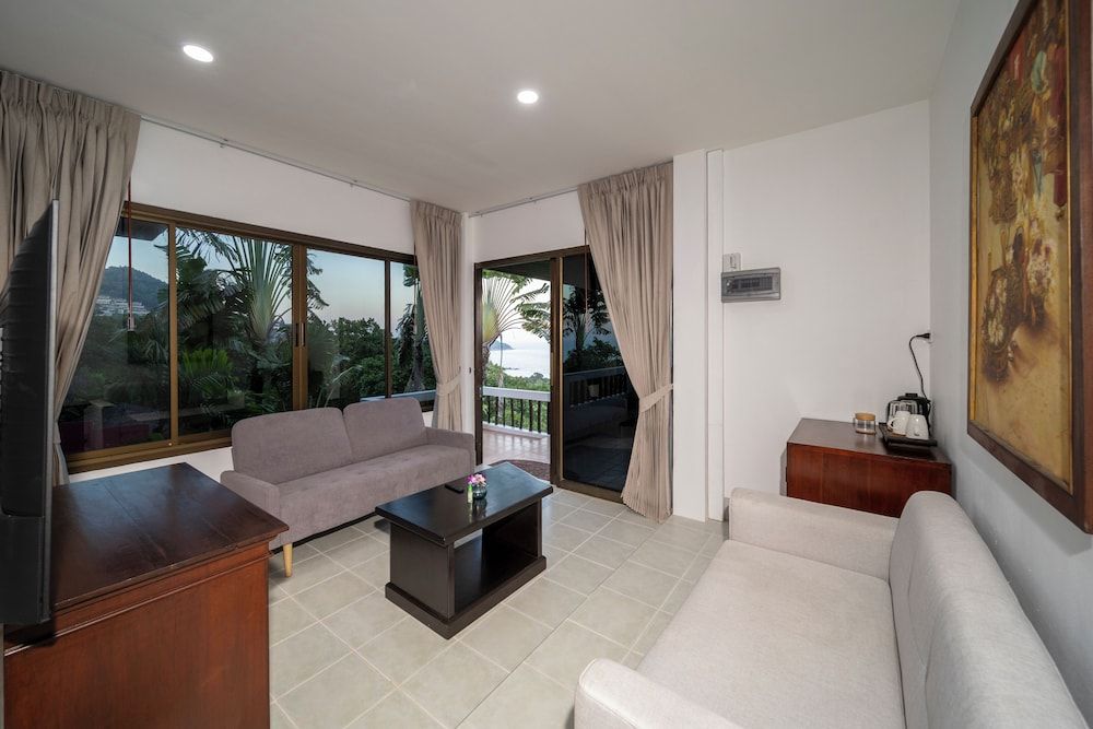 Chaweng Bay View Resort by Smith & Appy Deluxe Double Room, 1 King Bed, Sea View 10