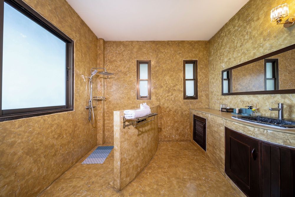 Chaweng Bay View Resort by Smith & Appy Luxury Apartment, Multiple Beds, Sea View 10