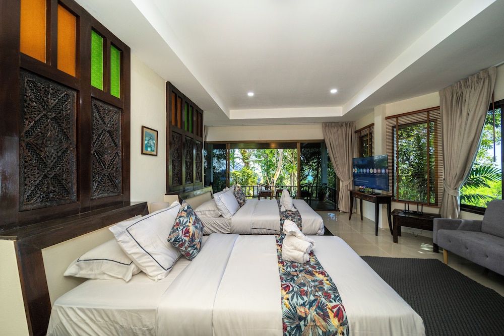 Chaweng Bay View Resort by Smith & Appy Luxury Apartment, Multiple Beds, Sea View 5