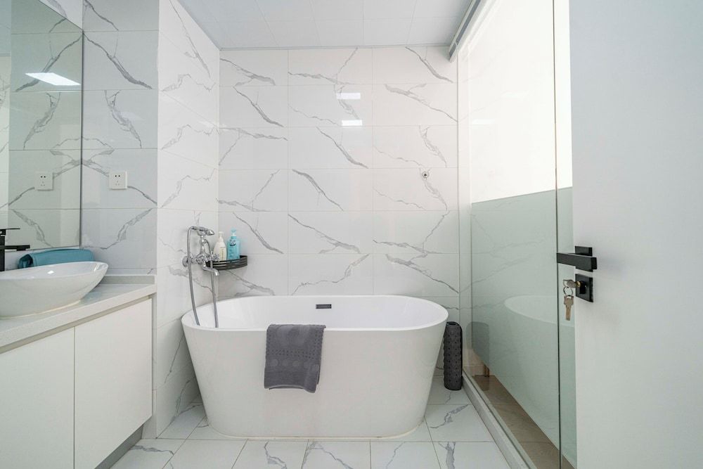 Tyms Xujiahui 2BR Apt Near Metro Superior Apartment, 2 Bedrooms, Balcony, City View 16