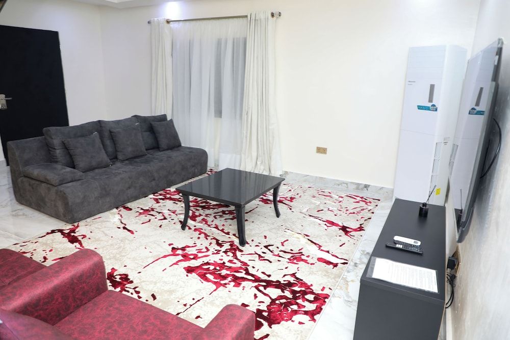 ED - Havilah Suites Luxury Room 8