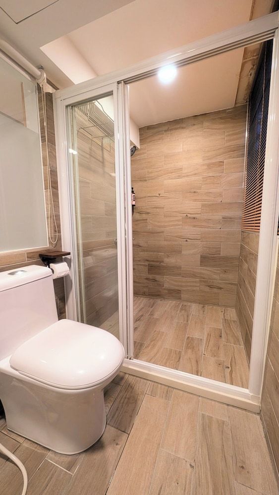 Yen Inn Comfort Quadruple Room 3