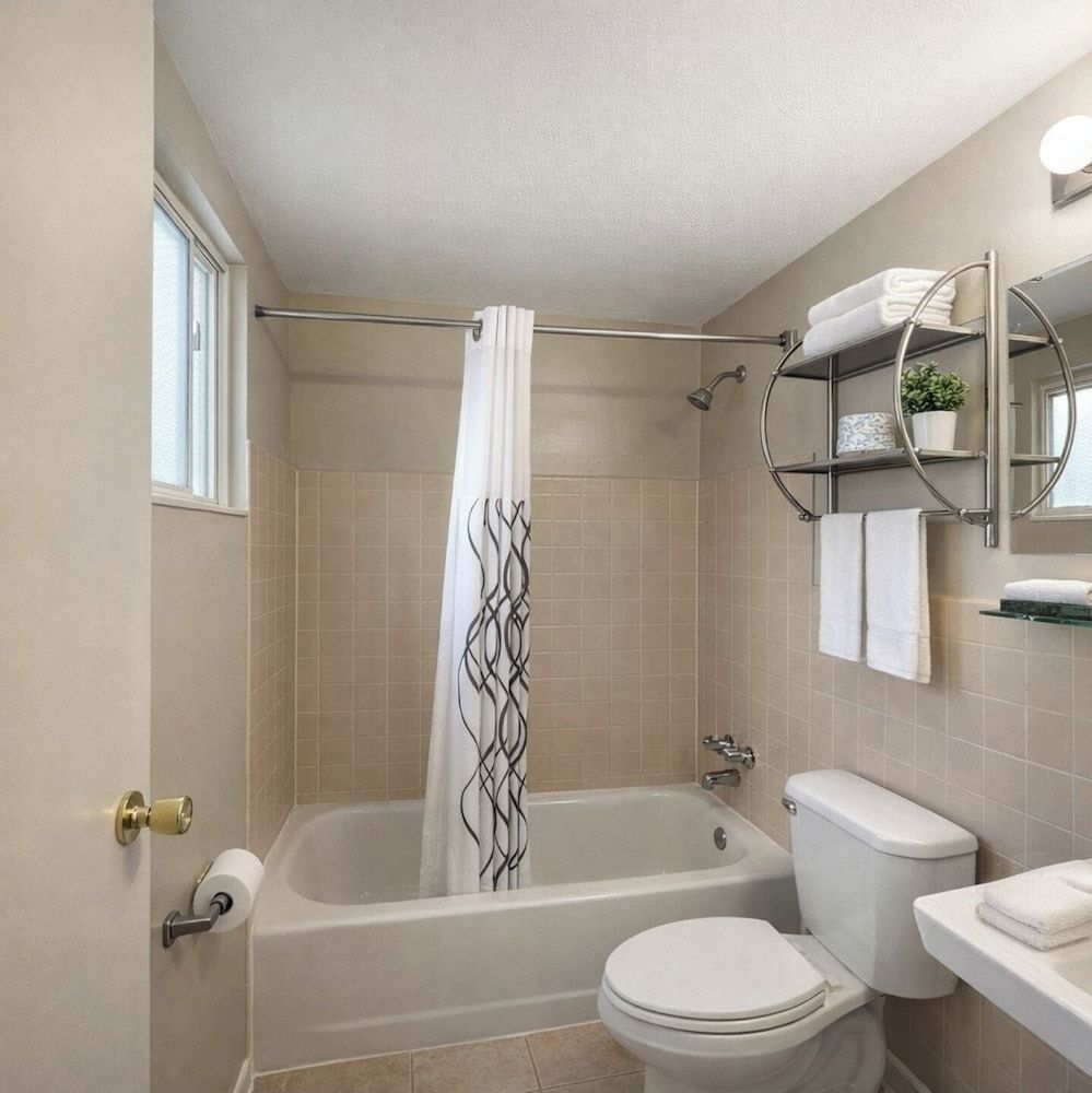 Lake Powell Canyon Inn Standard Room, 2 Queen Beds 4