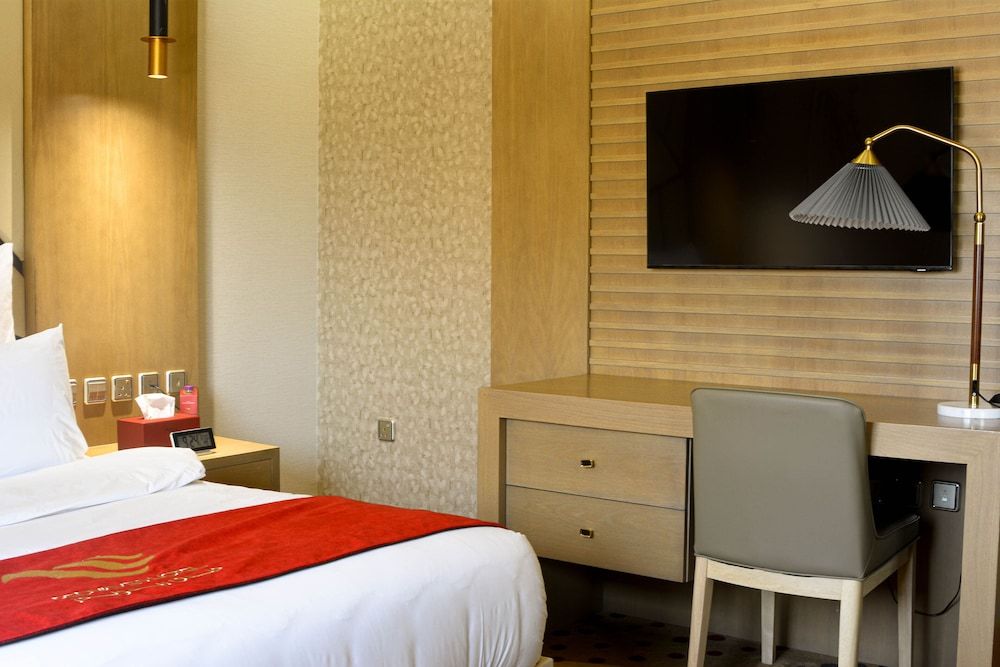 Redwaves Hotel Family Suite