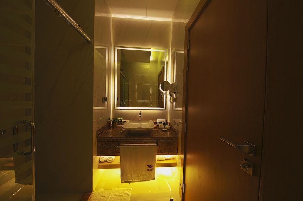 Redwaves Hotel Family Suite 9