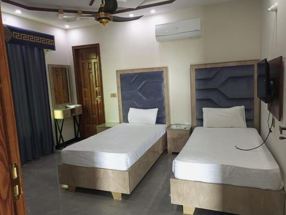 Dove Inn Family Residency Design Double Room 7