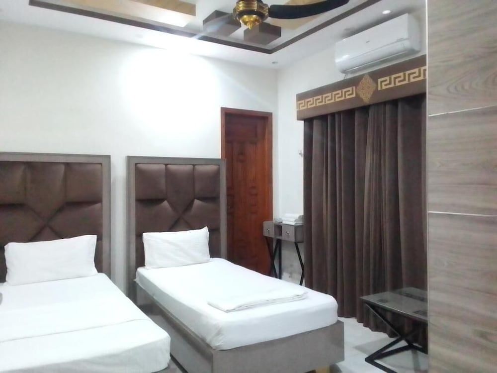 Dove Inn Family Residency Design Double Room 10